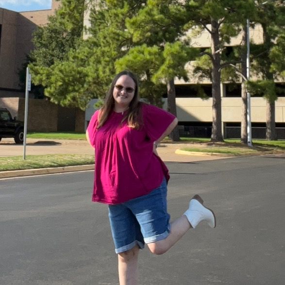 Profile Picture of   Chloe Lester... (@chloeelester) on Tiktok