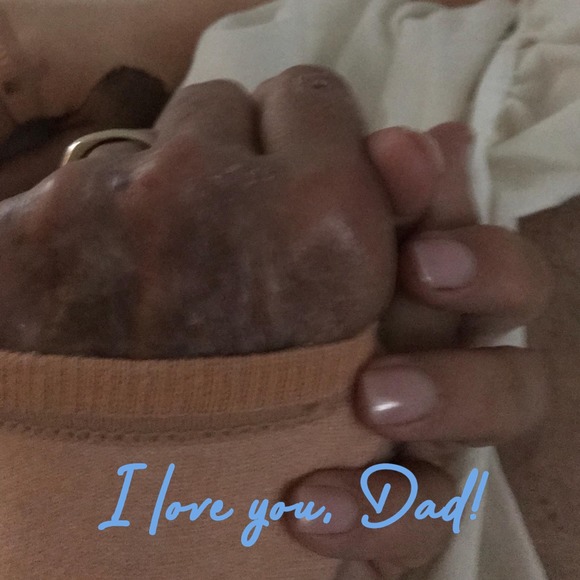 Profile Picture of Kim Edison (@kimandtomedison) on Poshmark