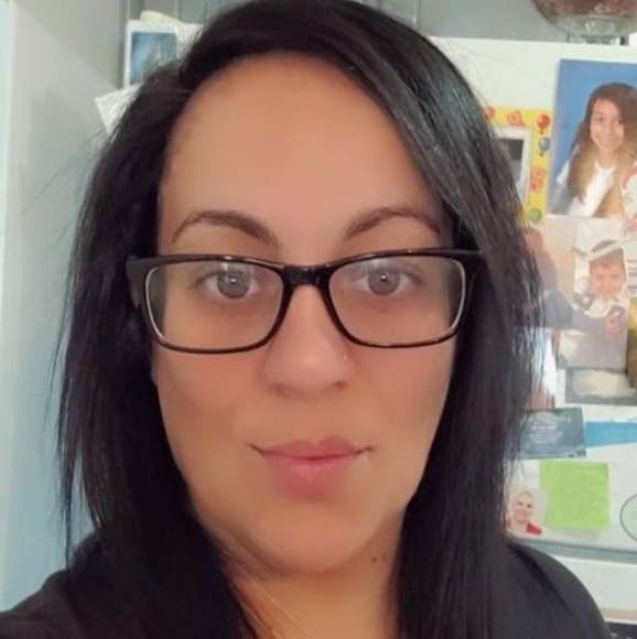 Profile Picture of Rosanna Addario (@r_addario) on Poshmark