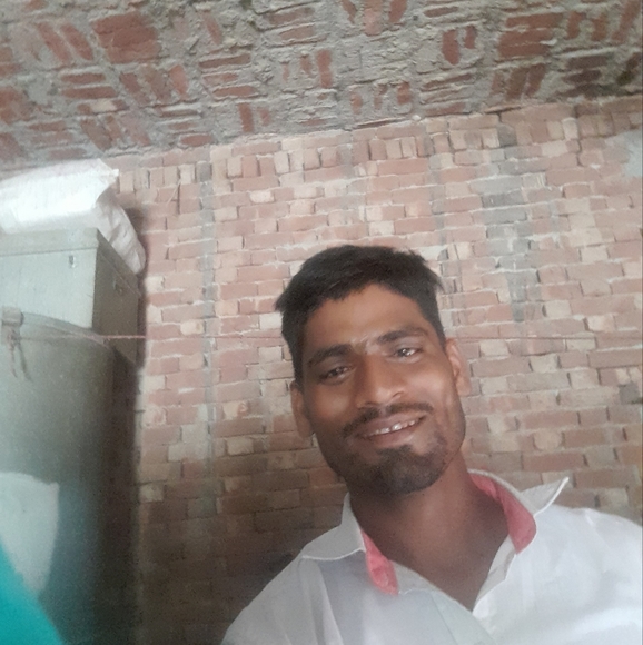 Profile Picture of Govind Govind singh (@govind_g) on Poshmark