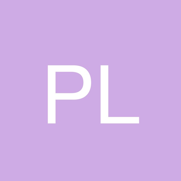 Profile Picture of Paulette Lauren (@paulettelauren2) on Poshmark