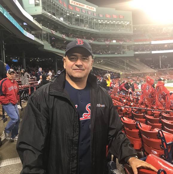 Profile Picture of Joel Vega (@joelvega65) on Poshmark
