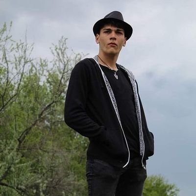 Profile Picture of CheckPat (@CsekoPatrik) on Twitter