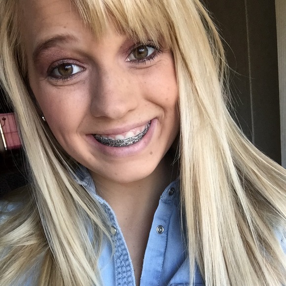Profile Picture of Alexandria Henson (@alexhenson23) on Poshmark