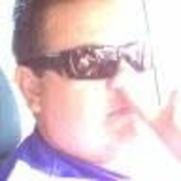 Matt Riedlinger - Poshmark Profile Picture of Matt Riedlinger (@mattriedlinger) on Poshmark