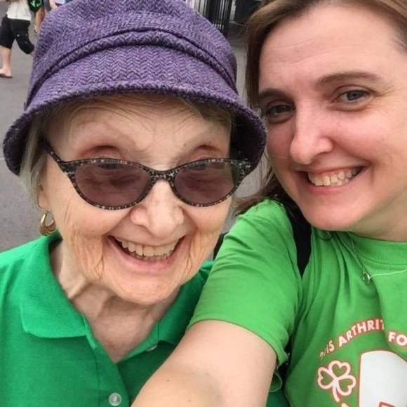 Profile Picture of Claudine Mccarthy (@declauditha) on Poshmark