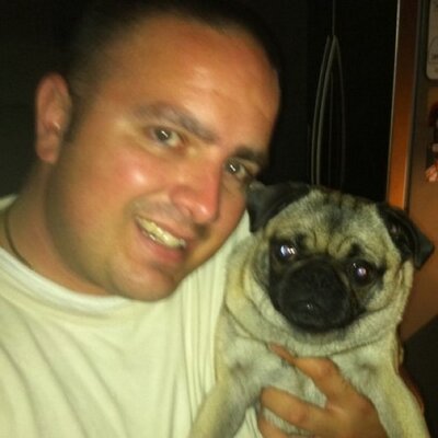 Profile Picture of Derek McDiarmid (@Uncled29) on Twitter