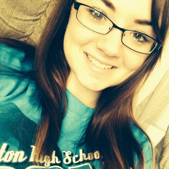 Profile Picture of Kalie Strife (@kstrife14) on Poshmark