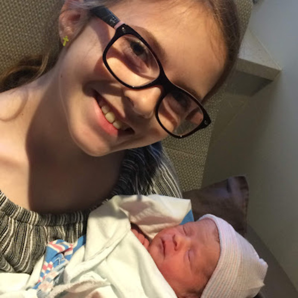 Profile Picture of Sophia Gindele (@sgindele00) on Poshmark