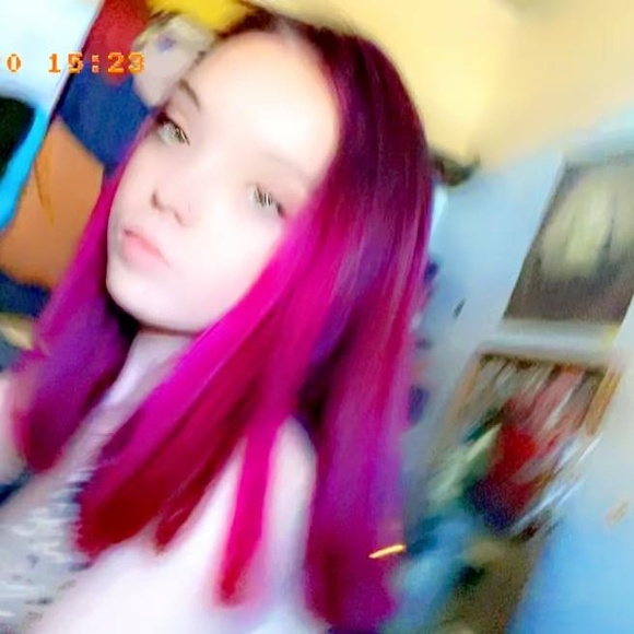 Profile Picture of Makiah Westlund (@kiah6sorensen) on Poshmark