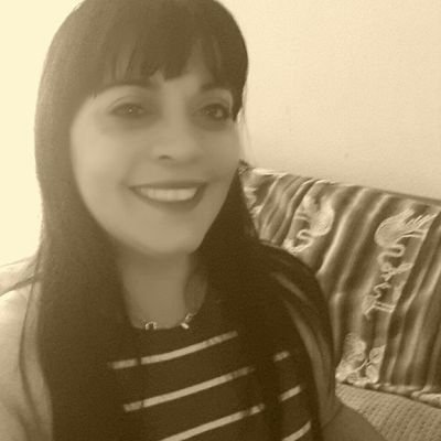 Profile Picture of Paula Robledo (@PaulaRobledo) on Twitter