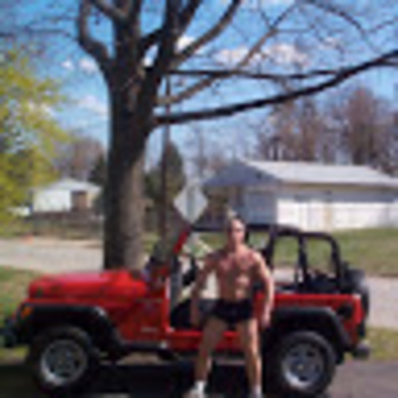 Profile Picture of Richard Krebs (@lukemuscletop) on Poshmark