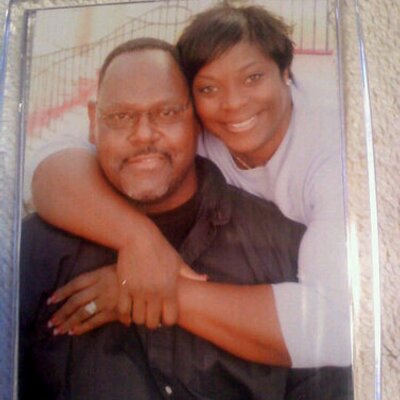 Profile Picture of Iris Manning (@irisbenita) on Twitter