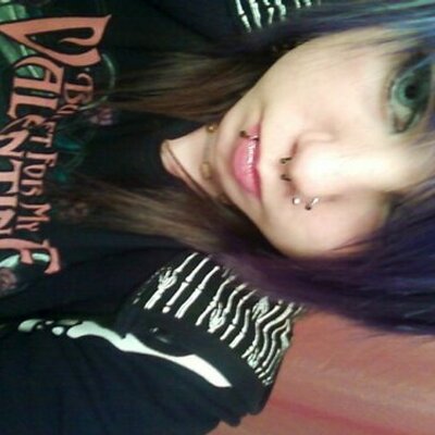Profile Picture of Ashley Albert (@DropDeadxAshlee) on Twitter
