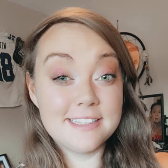 Profile Picture of Jessica Manderville (@manderjv) on Poshmark