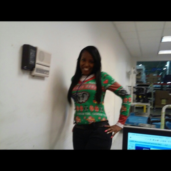 Profile Picture of Ivy Spence (@cutiepie1981) on Poshmark