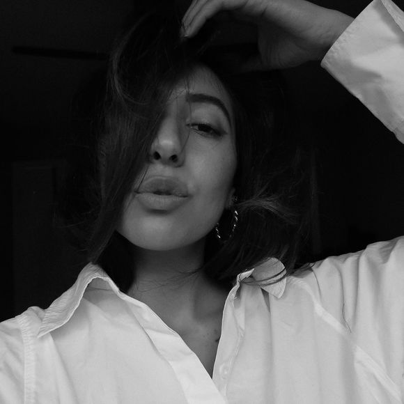 Profile Picture of Monique Quintero (@m_quintero) on Poshmark
