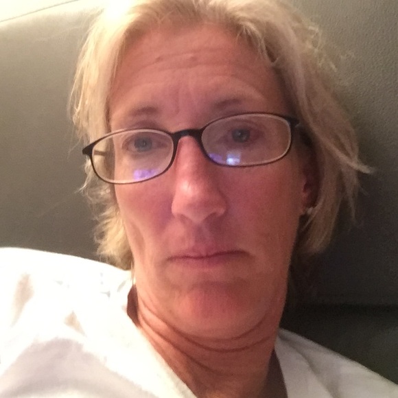 Profile Picture of Stephanie Ludka (@stephanieludka) on Poshmark