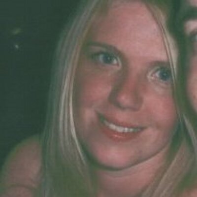 Profile Picture of Amanda Howard (@AmandaH77) on Twitter