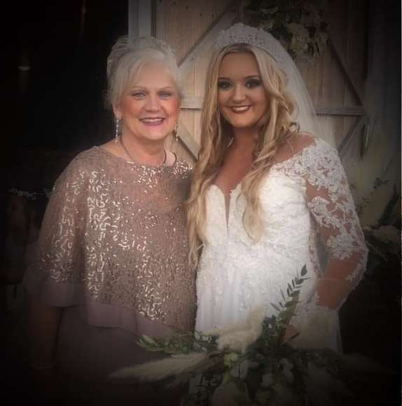 Profile Picture of Cindy Adair (@cindyadair92) on Poshmark