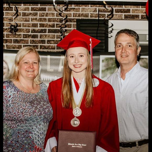 Kim Tokonitz - Poshmark Profile Picture of Kim Tokonitz (@ktokonitz1) on Poshmark