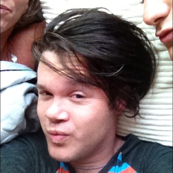 Profile Picture of Nicholas Linindoll (@nlinindoll) on Poshmark