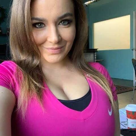 Profile Picture of Lynda Curr (@lyndacurr) on Tiktok