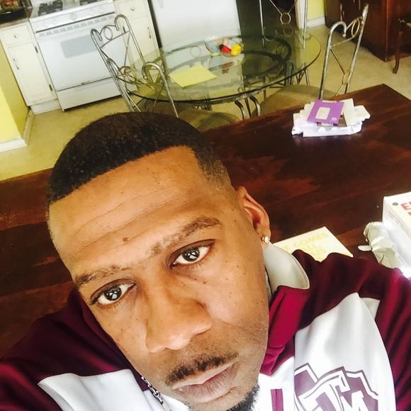 Profile Picture of Edward Day (@edwardday205) on Poshmark