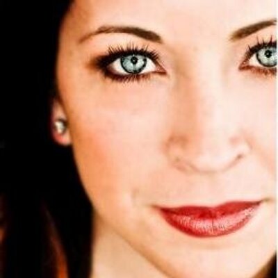 Profile Picture of Amanda Nichols (@SleekSalonGirls) on Twitter