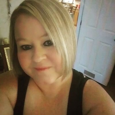 Profile Picture of April Digby Garcia (@aprildigby) on Twitter