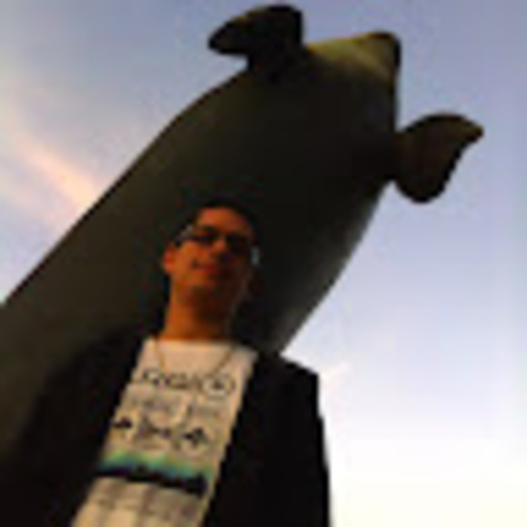 Profile Picture of Charles Brad (@charlesbradl232) on Poshmark