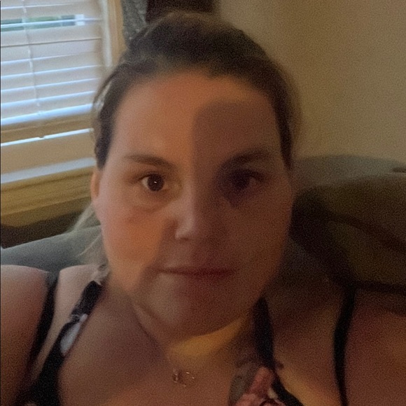 Profile Picture of Tara Ramos (@tarajocole38) on Poshmark
