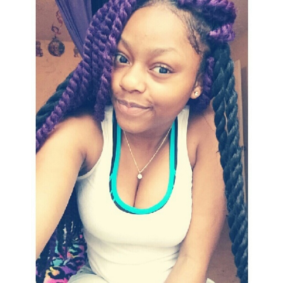 Profile Picture of Chasity James (@chatbrat100) on Poshmark