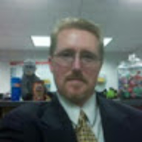 Profile Picture of Andy Hobbs (@andyghobbs) on Poshmark