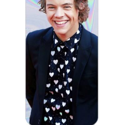 Profile Picture of Lisa Theodosiou (@Lisatheo_) on Twitter