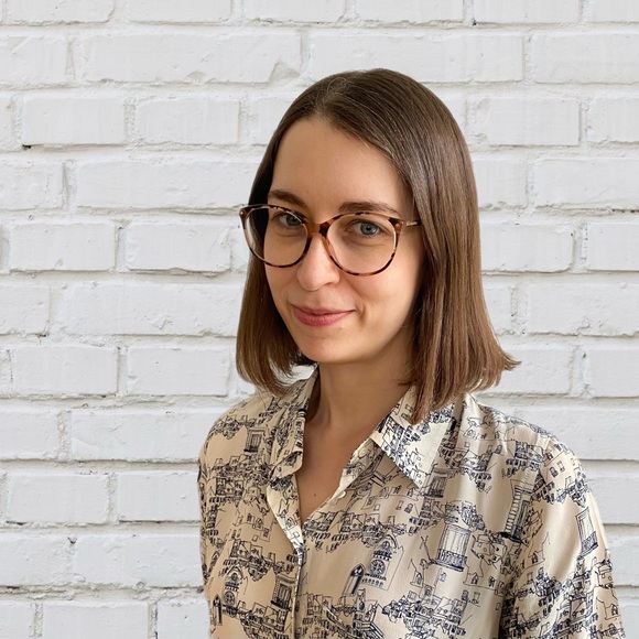 Profile Picture of Kate Stuparyk (@stewpear) on Poshmark