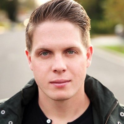 Profile Picture of Avery Sinclair (@AverySinclair5) on Twitter