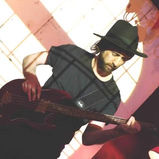 Ian Flood - Instagram Profile Picture of Ian Flood (@ian_flood) on Instagram