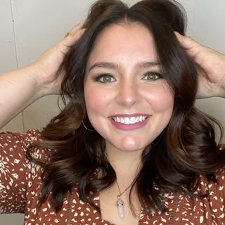 Profile Picture of 𝙆𝙧𝙞𝙨𝙩𝙚𝙣 / 𝙍𝙄 𝙃𝙖𝙞𝙧𝙨𝙩𝙮𝙡𝙞𝙨𝙩 (@hairapybykj) on Instagram