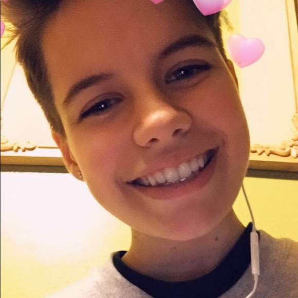 Profile Picture of Joseph Slasor (@josephmichaelx) on Poshmark