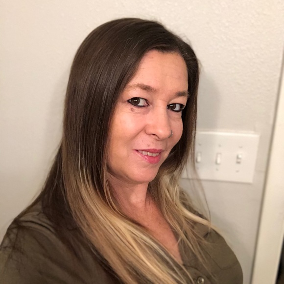 Profile Picture of Tanya Mcgee (@mcgeetanya) on Poshmark