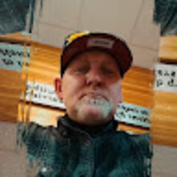 Profile Picture of Rodney Heinitz (@rodneyheinitz61) on Poshmark