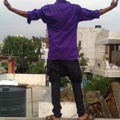 Profile Picture of Suraj Malhotra (@surajmalhotra19) on Twitter