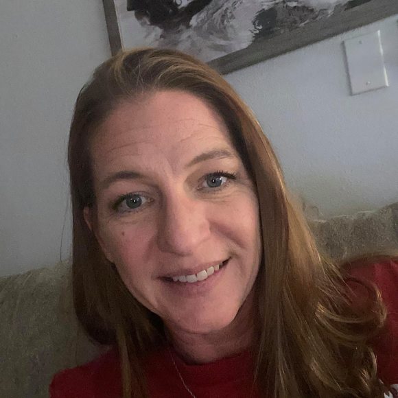 Profile Picture of April Chandler (@achan1279) on Poshmark