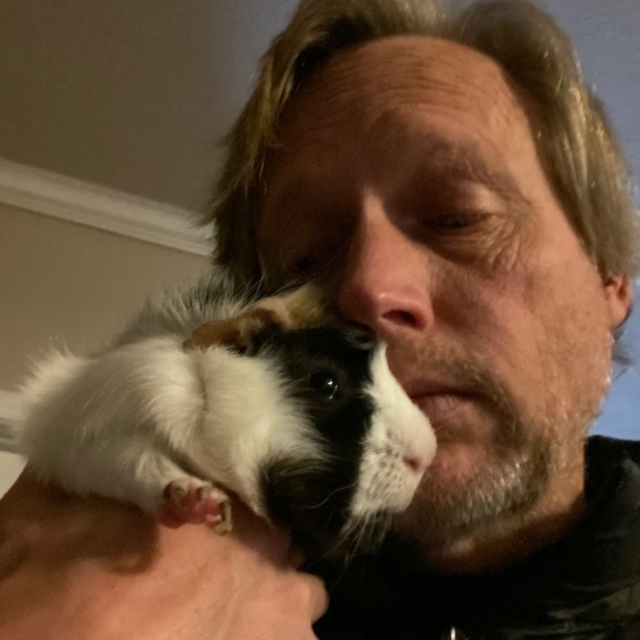 Profile Picture of Rick Sharples (@iloveitmax) on Poshmark