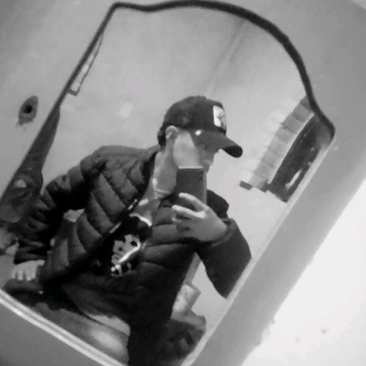 Profile Picture of CraigMoreno (@3rbkfhusn92) on Tiktok