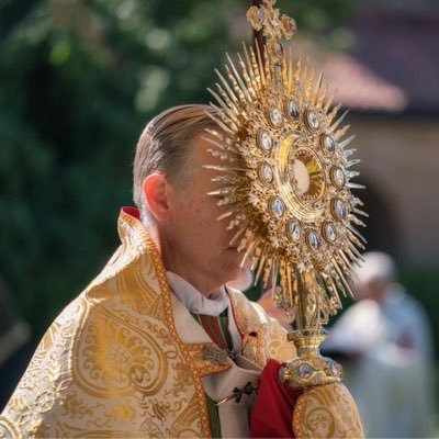 Profile Picture of Archbishop Sample (@ArchbishpSample) on Twitter