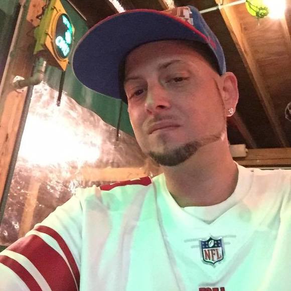 Profile Picture of Tony Palombo (@tonyp91979) on Poshmark