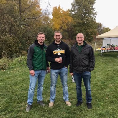 Profile Picture of Zach Reeves (@reeves_87) on Twitter