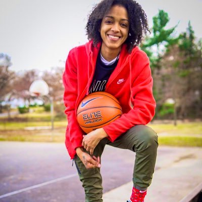 Profile Picture of MJ Reynolds (@mj_rey_) on Twitter